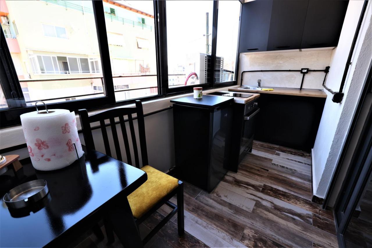 Stylish Studio In The Heart Of Tirana #3 Apartment Bagian luar foto
